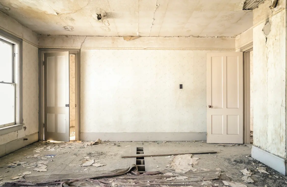 Waste disposal crew managing a cleanout project in Woodcliff Lake